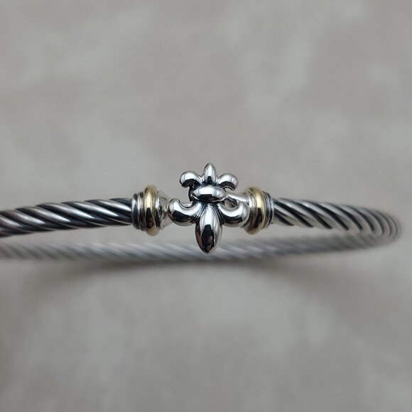 David Yurman 3mm Cable Fleur de Lis Bracelet with 18K Gold Hook Clasp - Picture 5 of 6